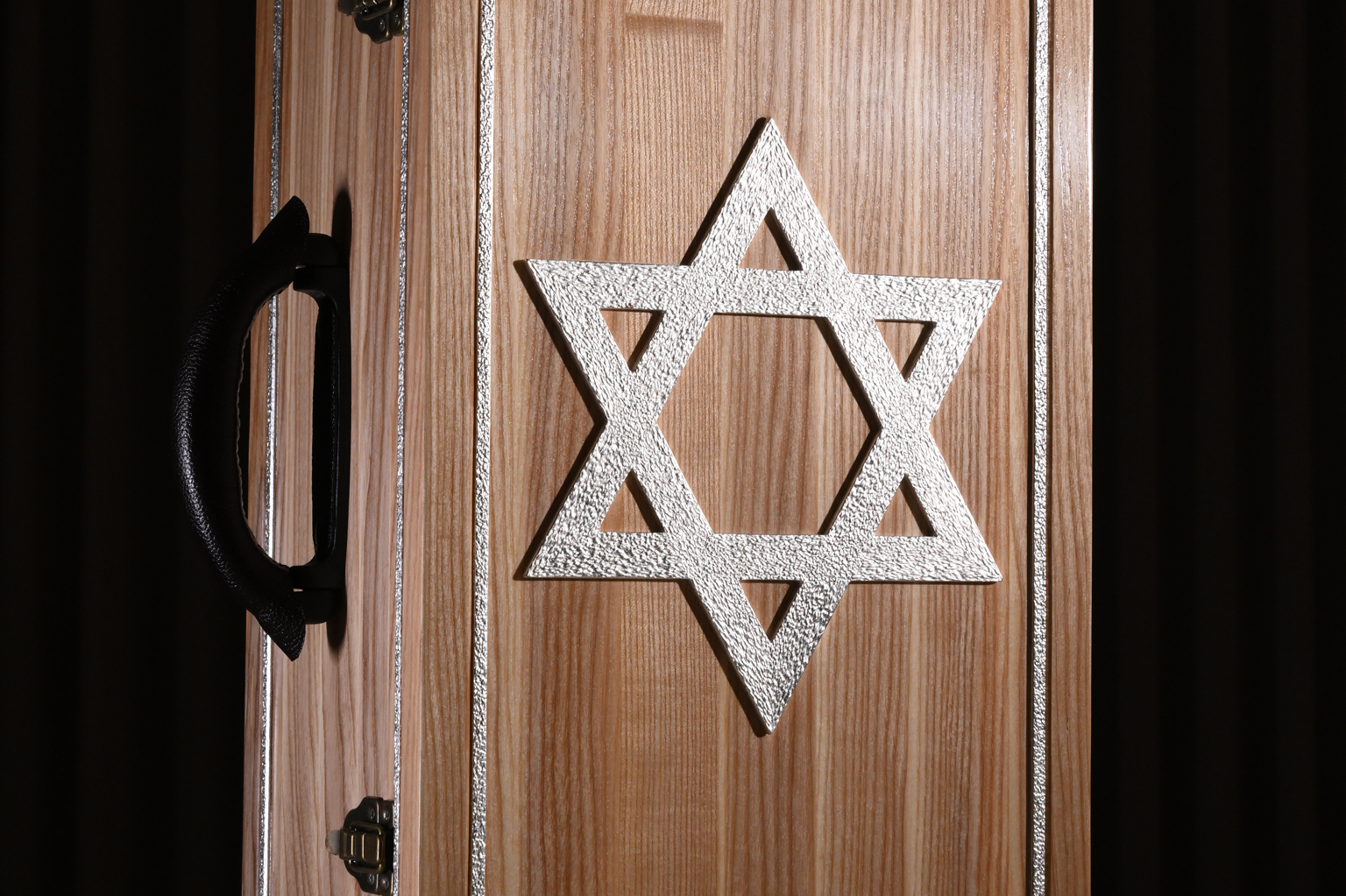 Modern Aron Kodesh Made for You