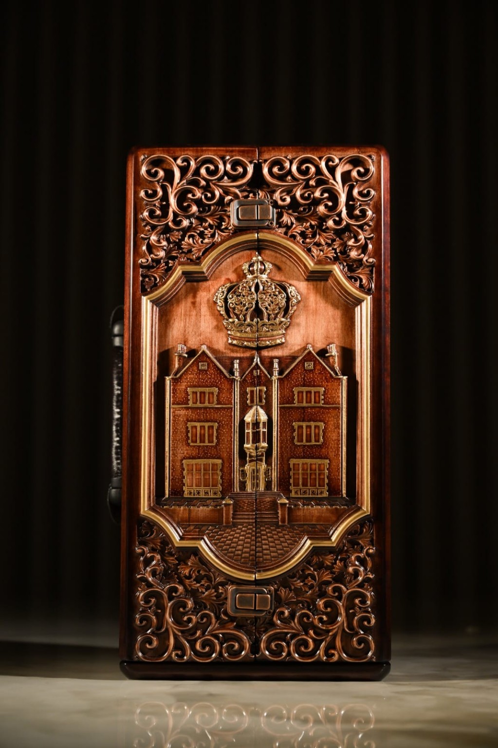 Model 770 Aron Kodesh